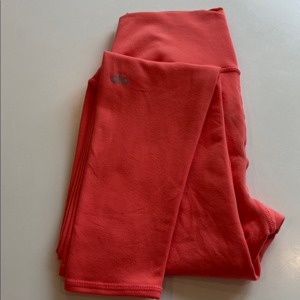 ALO Yoga Vibrant Coral leggings